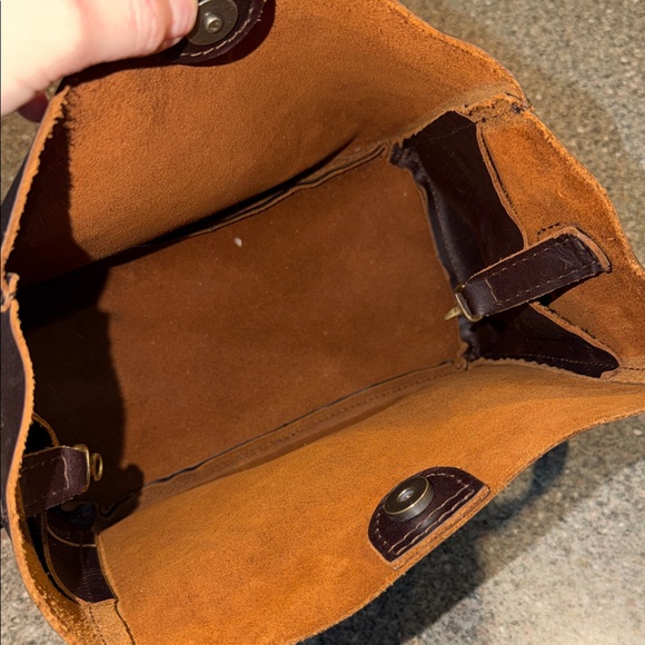 Portland Leather Butterfly Bucket Bag - Picture 7 of 8